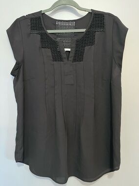 Daniel Rainn Estefany Black lace Split-Neck Cap Sleeve Blouse